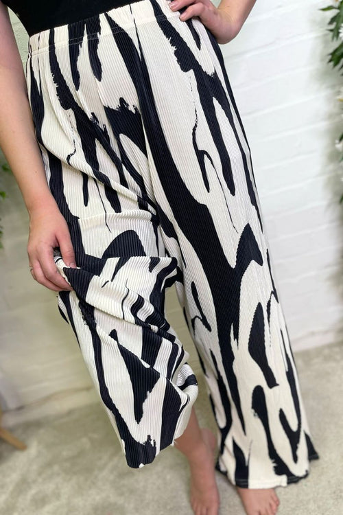 SYDNEY Abstract Pleated Palazzo Trousers
