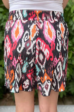 NATALIA Pleated Abstract Shorts - Black