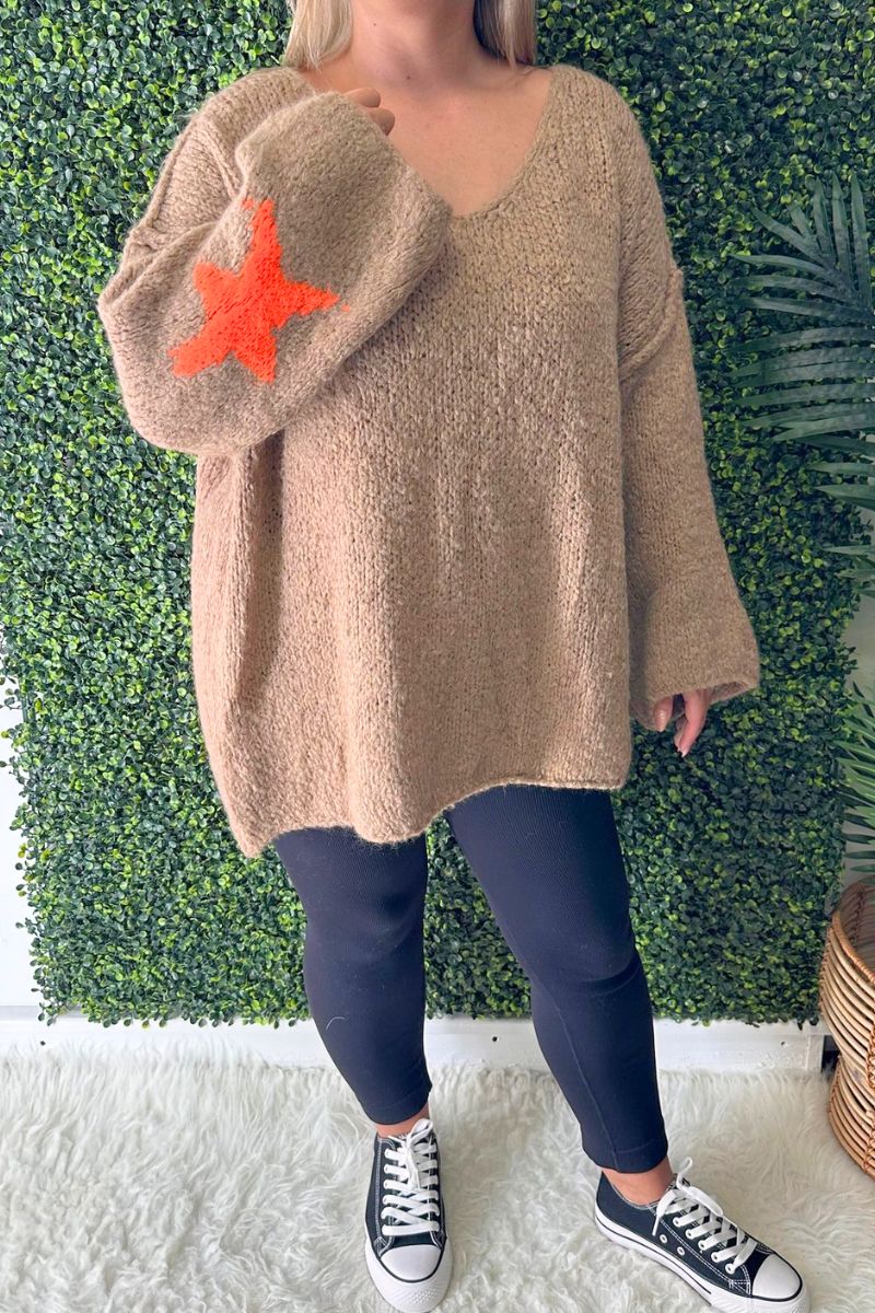 BERYL Knitted Star Top - Camel