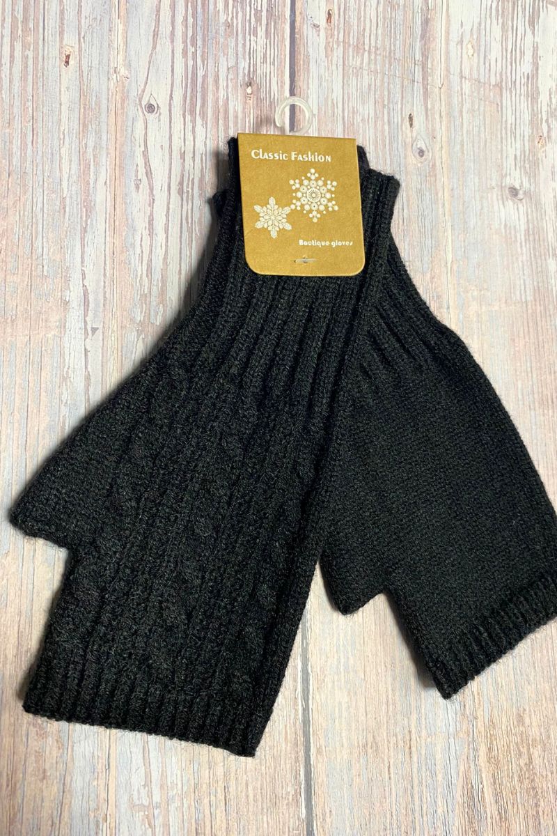 SANDRA Cable Knit Fingerless Gloves - Black