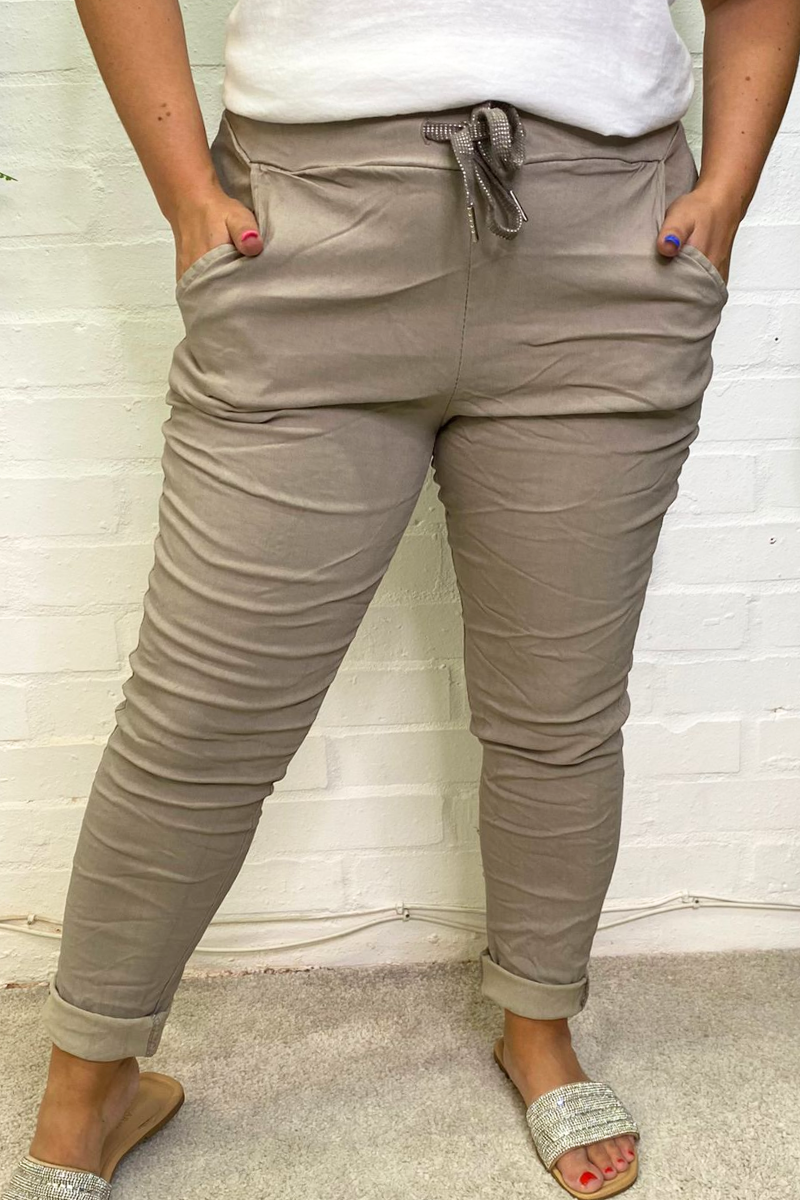 MELINDA Magic Trousers - Mocha