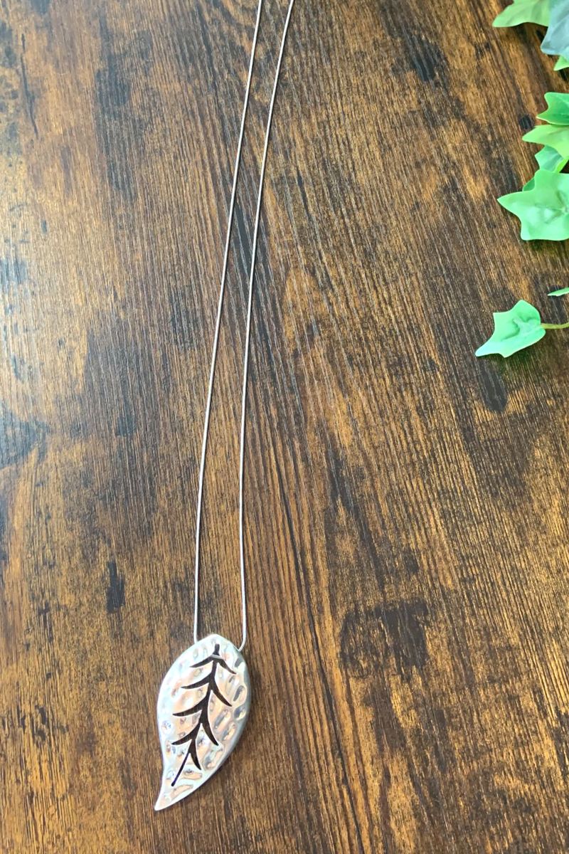 Silver Leaf Necklace - C41